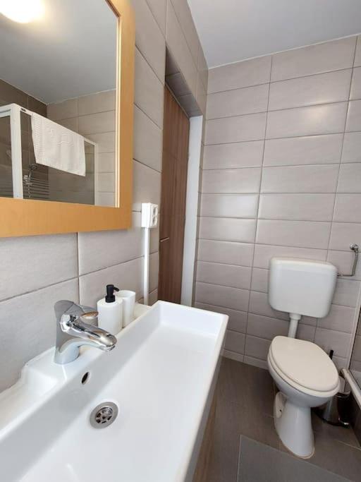 Sweet Dreams Suites Panoramic Studio Zodiac Dorobanti Boekarest Buitenkant foto